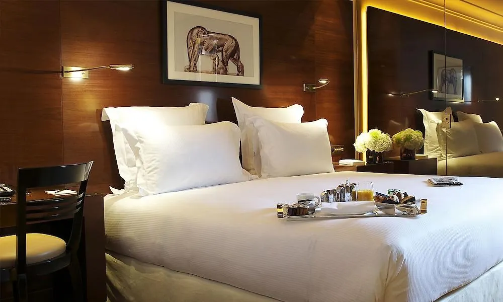 Montaigne 5* Parijs