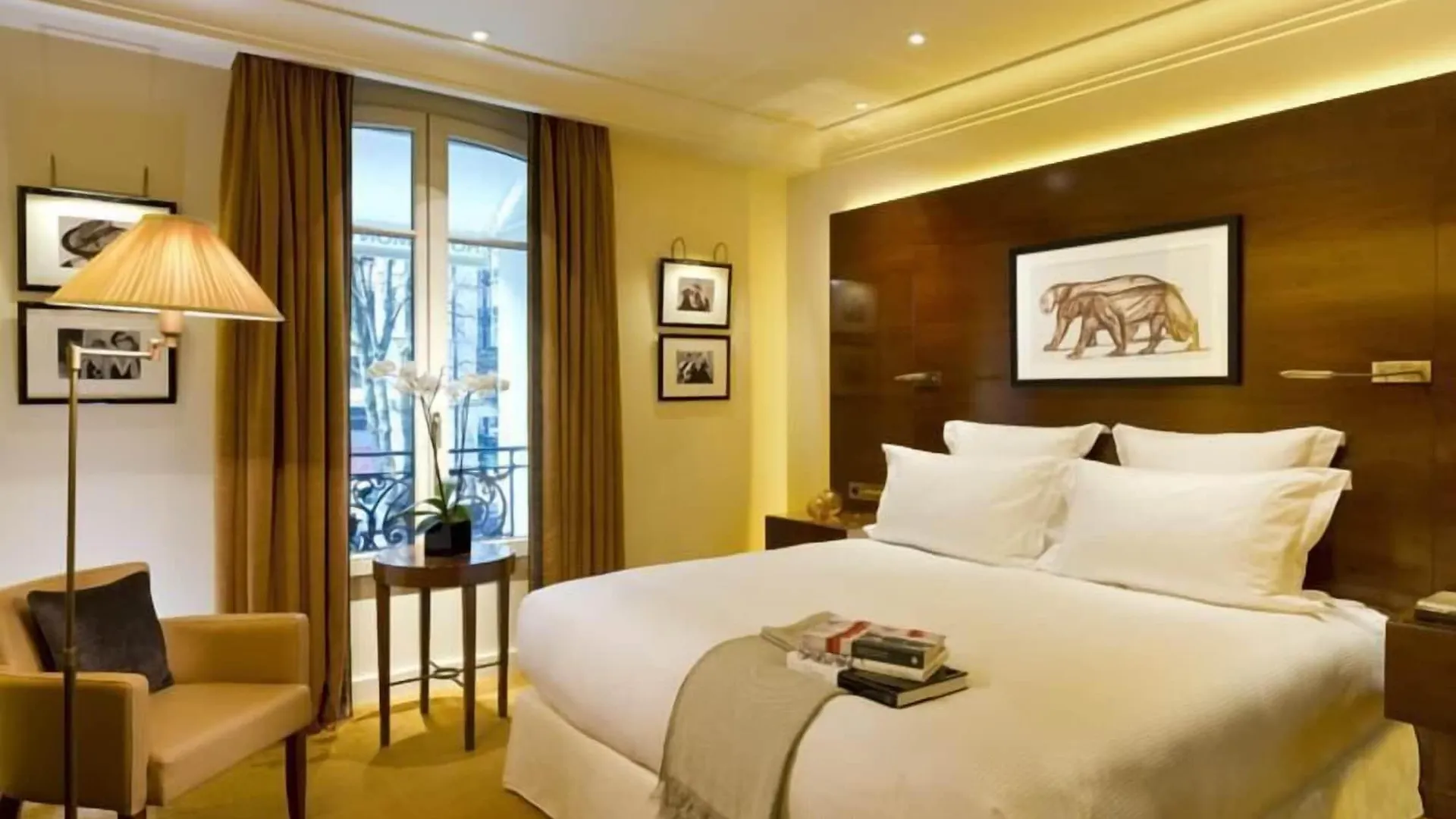 Hotel Montaigne 5*