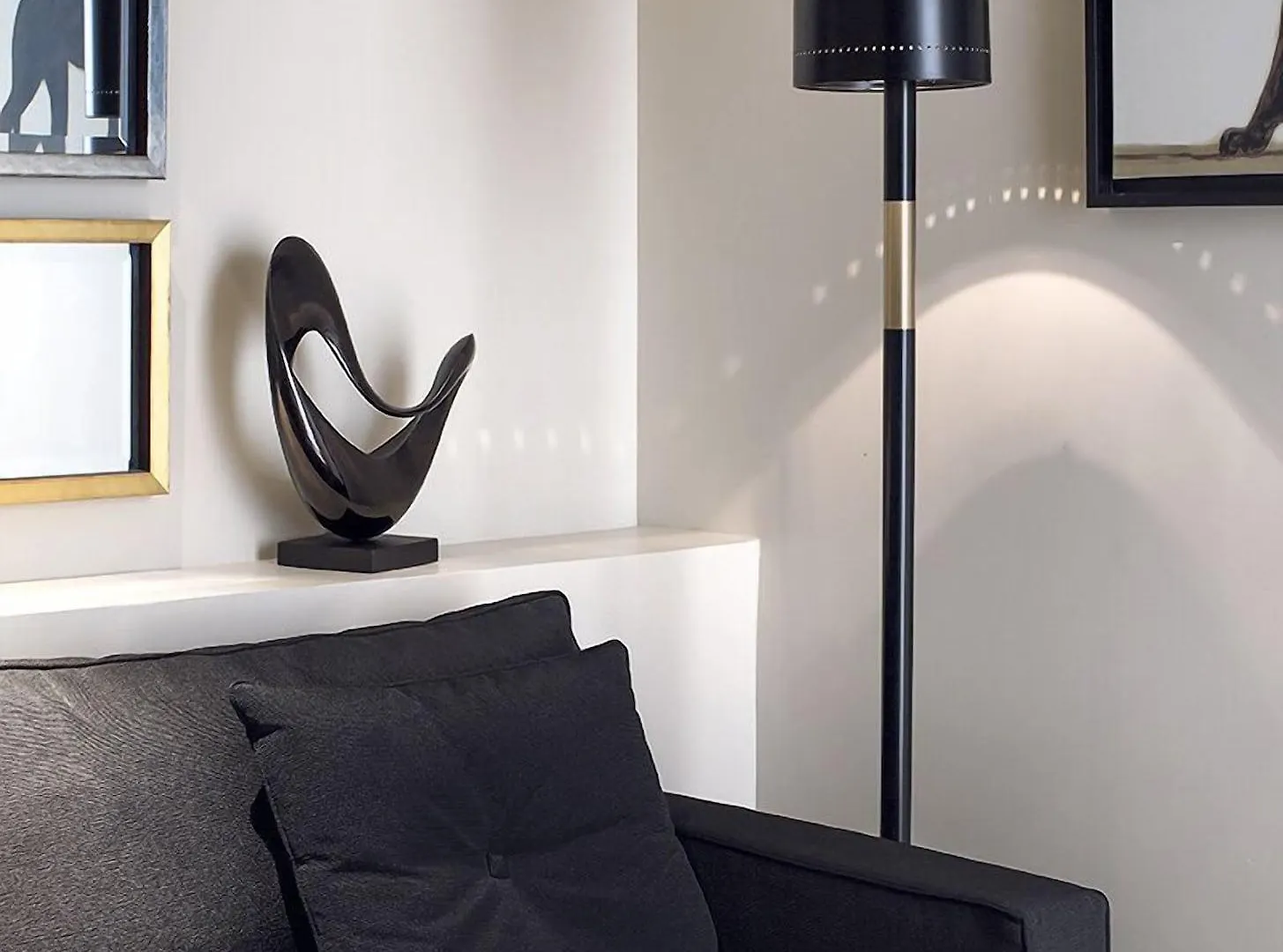 Montaigne Hotel