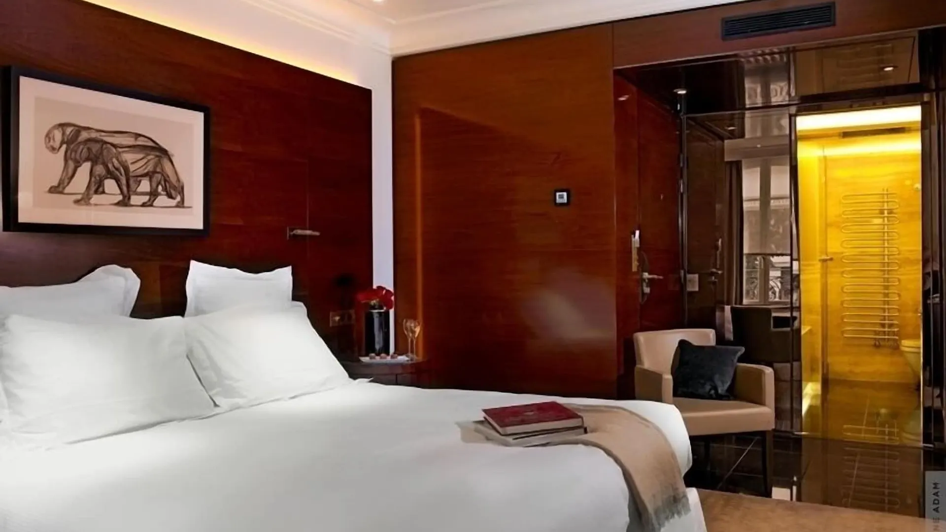 Hotel Montaigne 5*