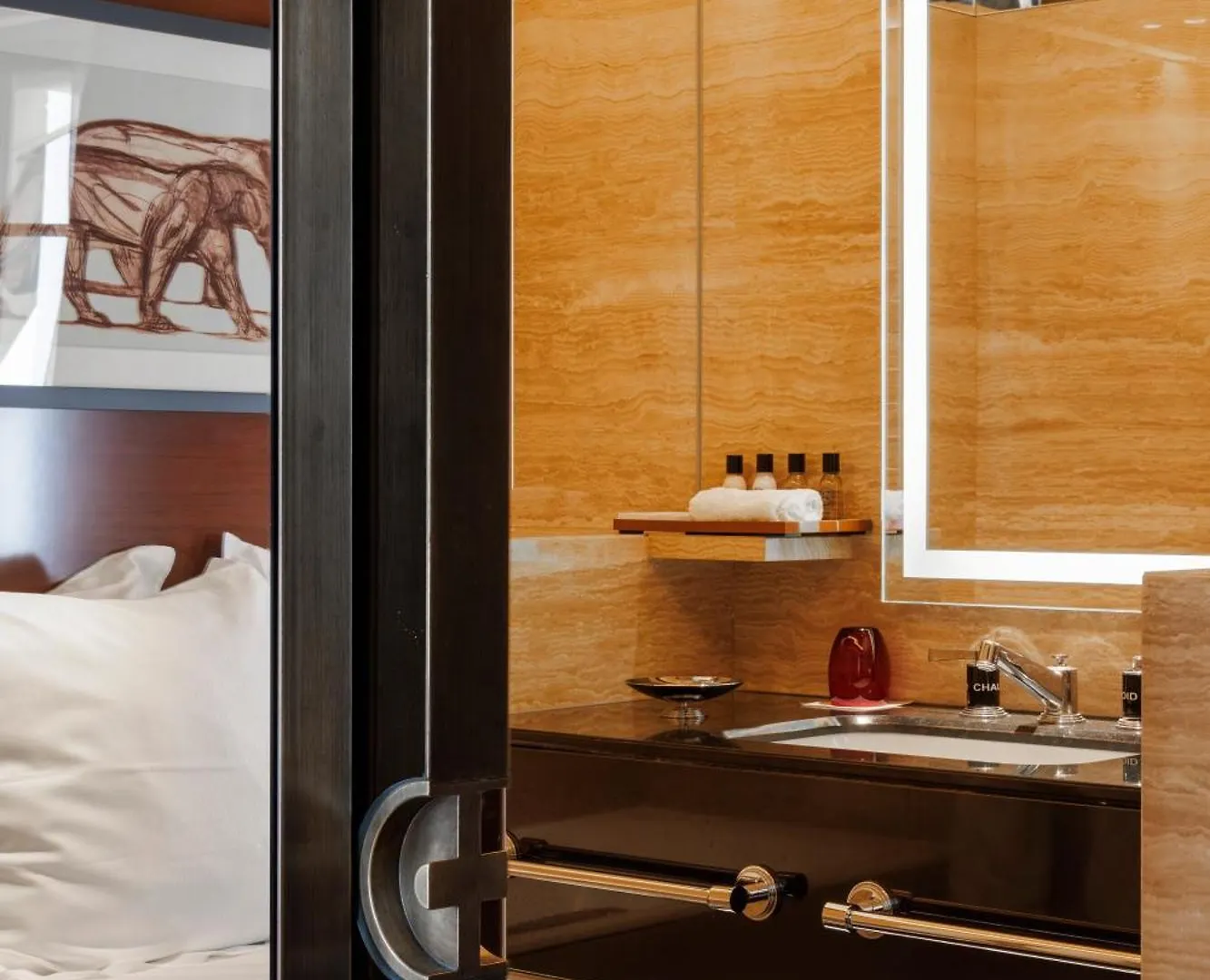 Montaigne Hotel 5*