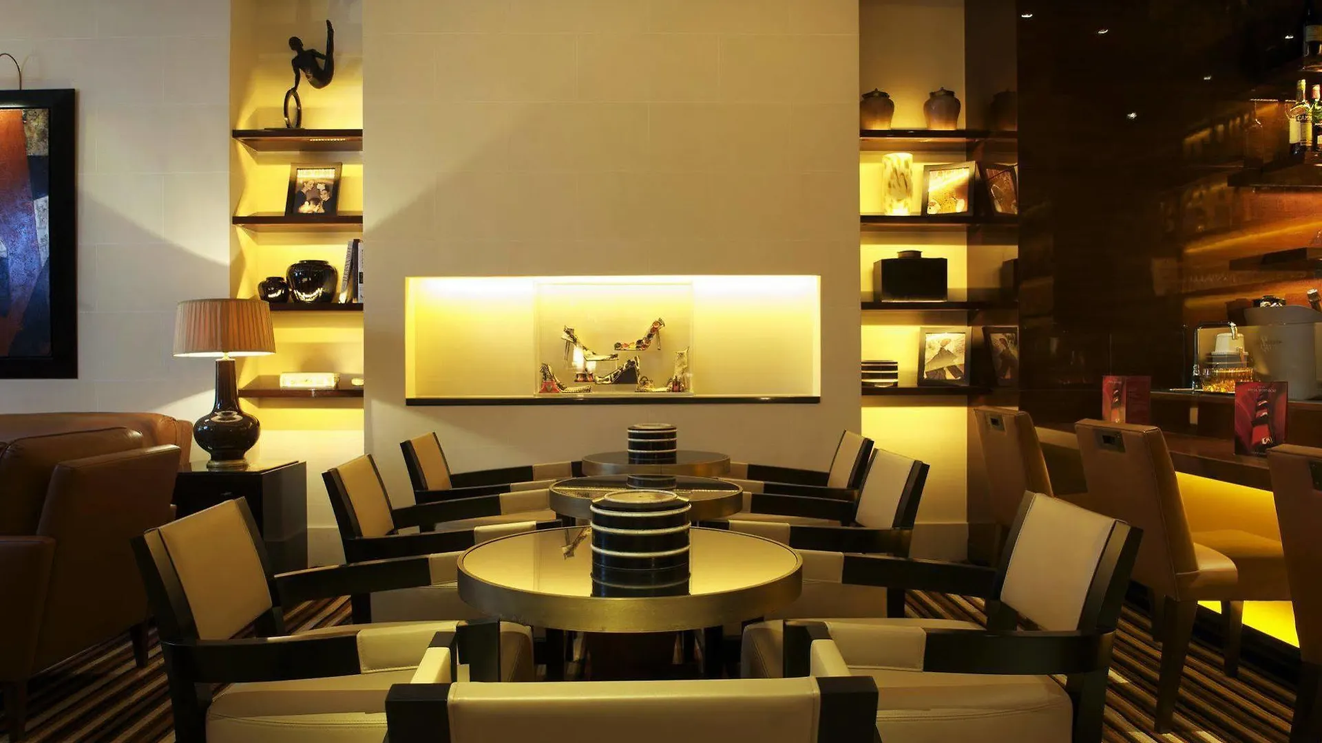 Hotel Montaigne 5*