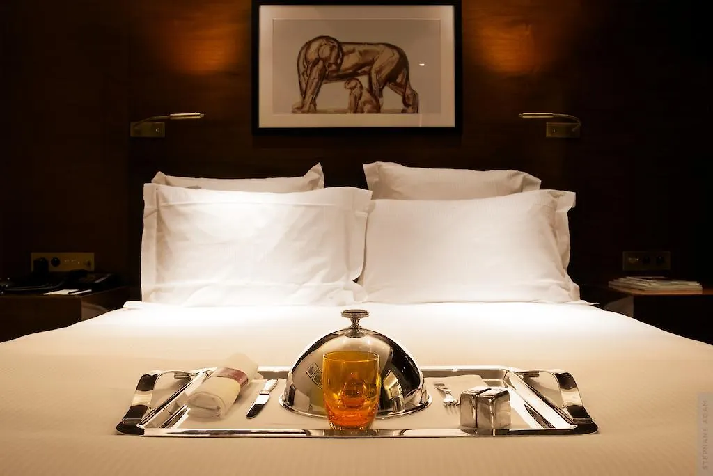 Montaigne 5* Paris