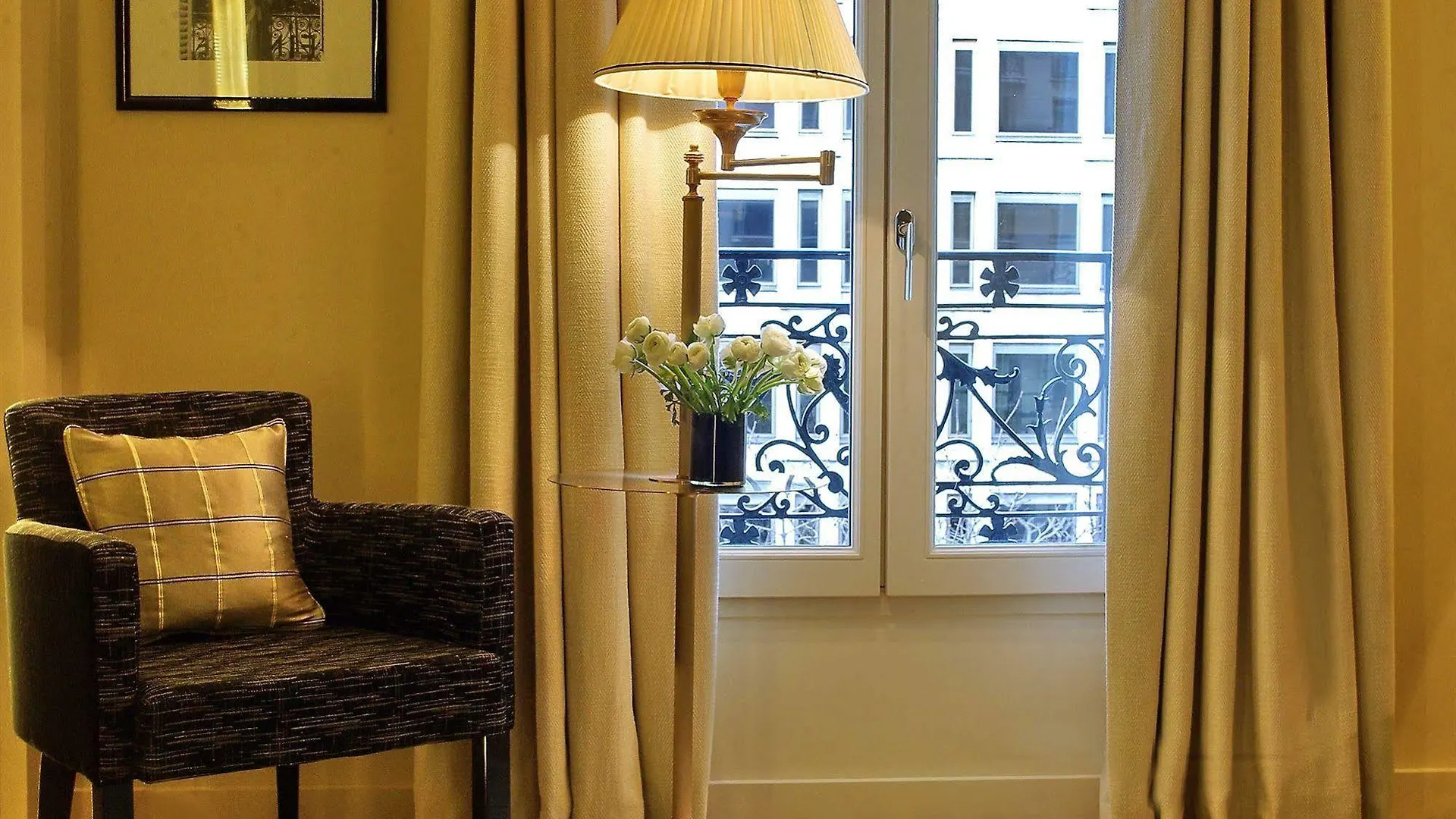 Montaigne Hotel Paris
