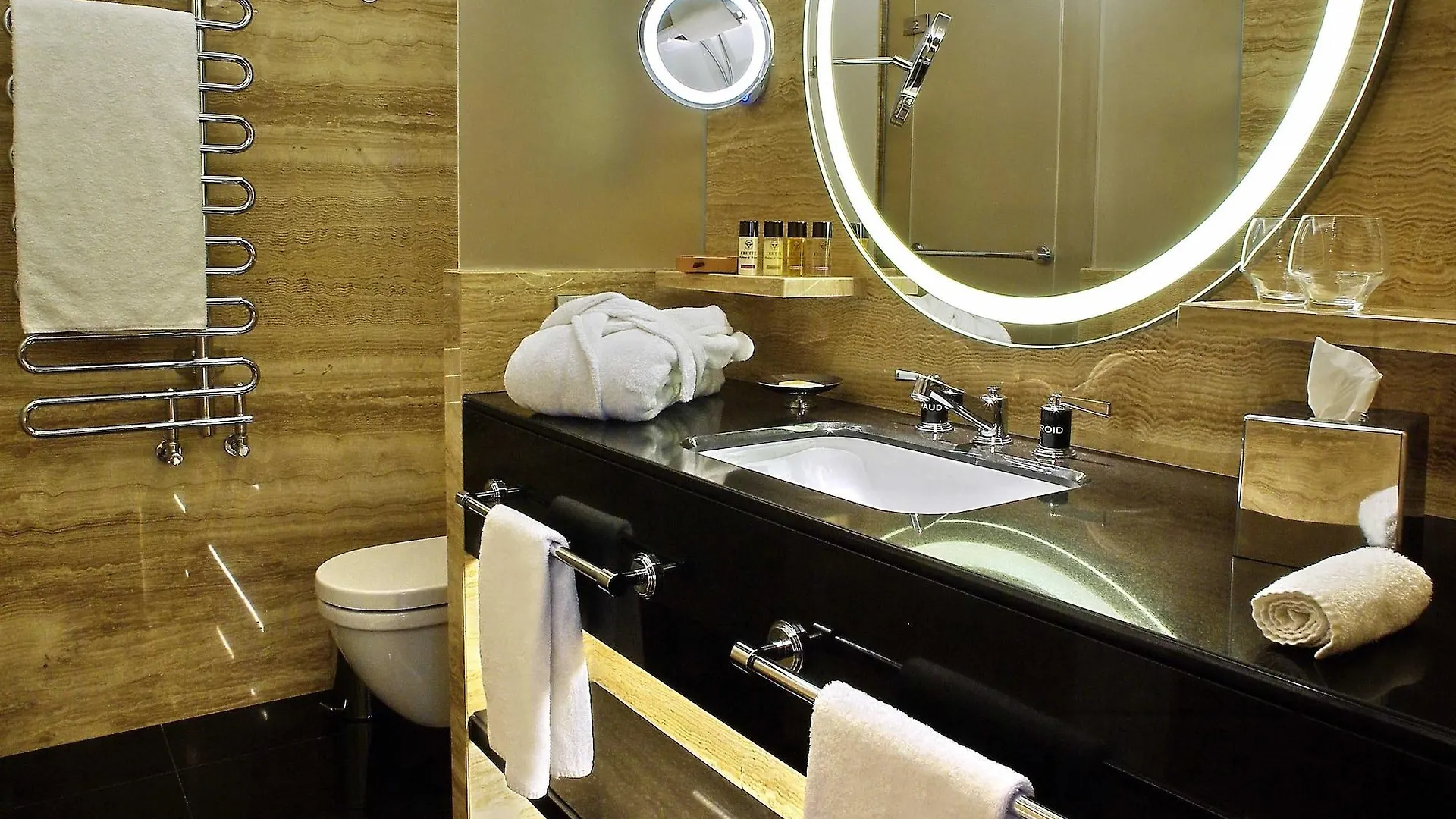 Montaigne 5*